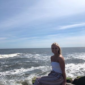 Meet your Posher, Megan